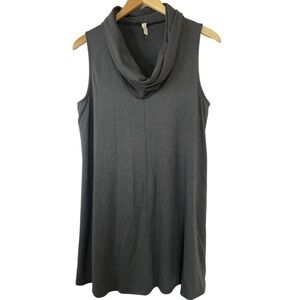 Ts gray cowl neckline shift dress. Cute and simple great for Fall or winter, L